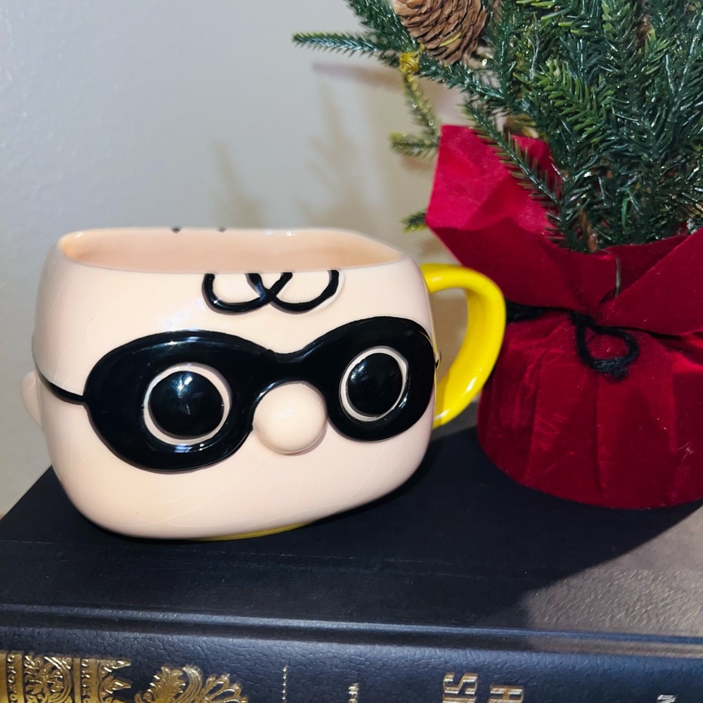 Funko POP! Peanuts - Masked Charlie Brown Mug